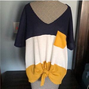 Entro Knit Top with Pocket